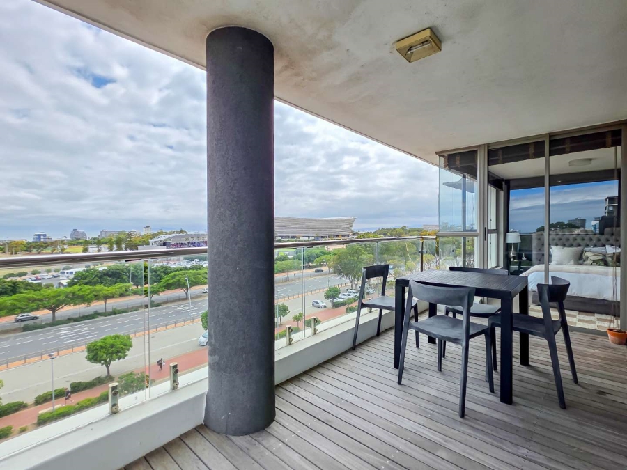 2 Bedroom Property for Sale in Green Point Western Cape